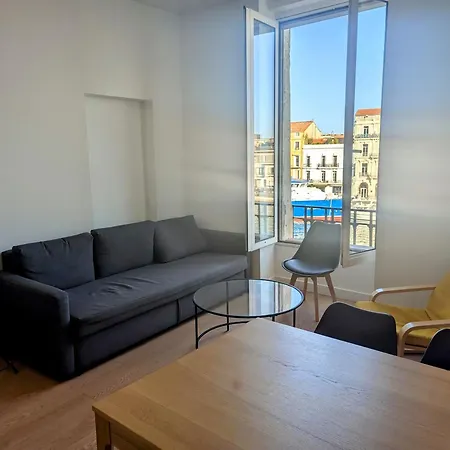 Beau 3 Pieces Climatise Vue Canal Idealement Situe Centre * Sete
