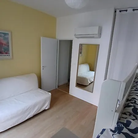 Beau 3 Pieces Climatise Vue Canal Idealement Situe Centre Sète