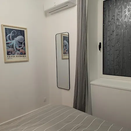 Beau 3 Pieces Climatise Vue Canal Idealement Situe Centre