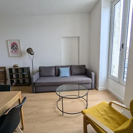 Beau 3 Pieces Climatise Vue Canal Idealement Situe Centre *